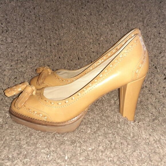 UTERQUE-Tan Leather Wingtip Pumps-Platform-Stitching-Tassels-Sz 36-Near Mint - Picture 4 of 7
